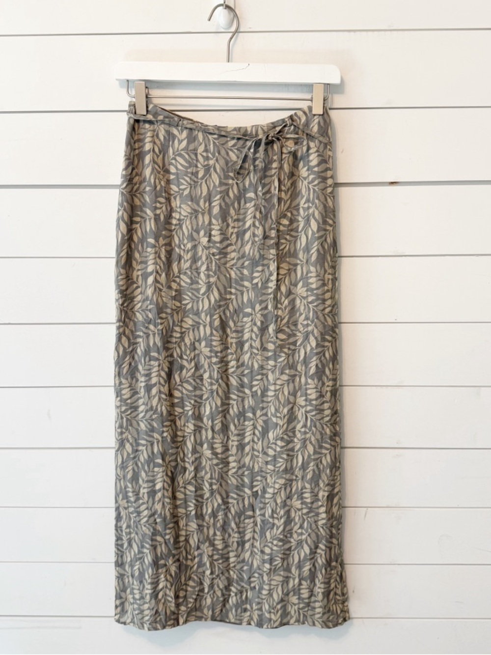 Banana Republic | Vintage Y2K Silk Floral Leaves Pattern Midi Skirt Size 2